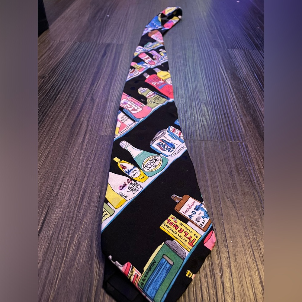 Vintage Nicole Miller medicine cabinet silk tie